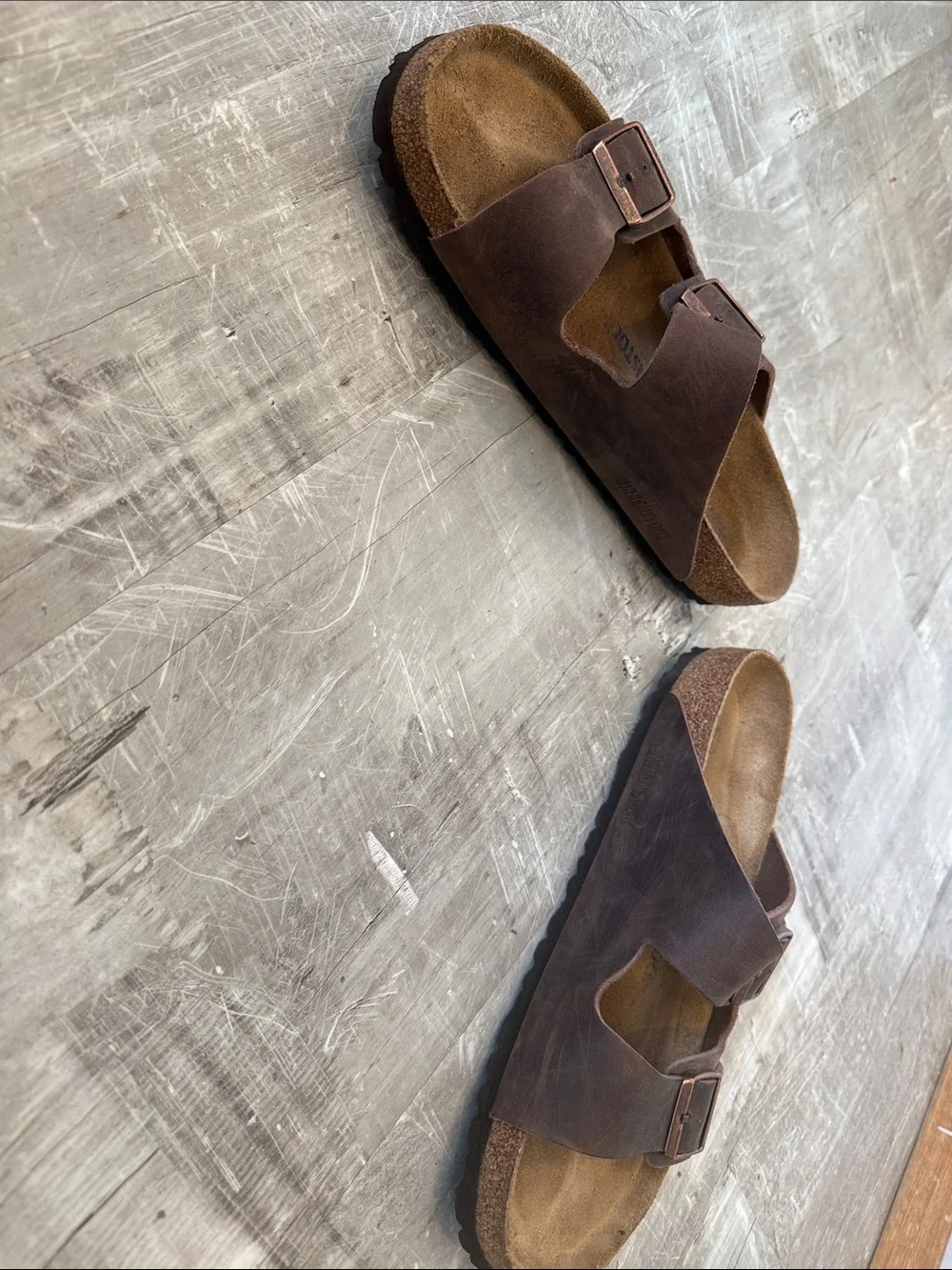Birkenstock Arizona Men's Brown Two-Strap Leather Sandals Regular - Picture 4 of 6